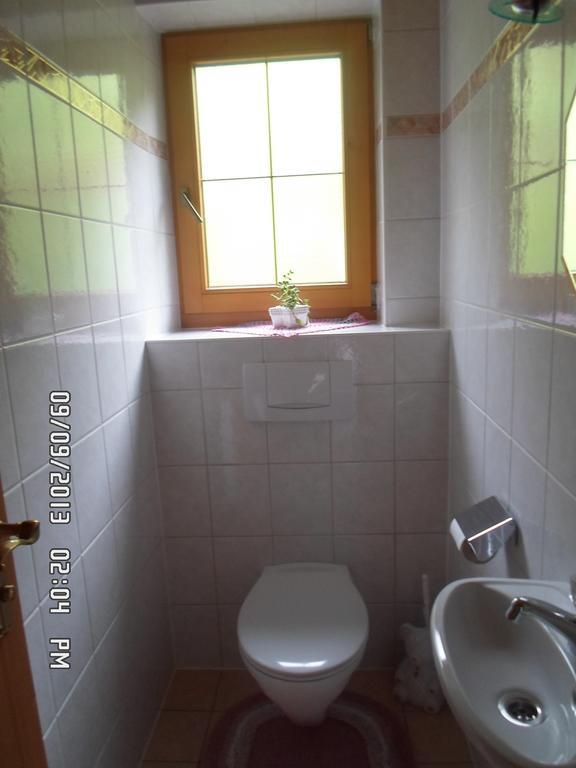 Haus Kroell Elisabeth Apartment Zell am Ziller Room photo